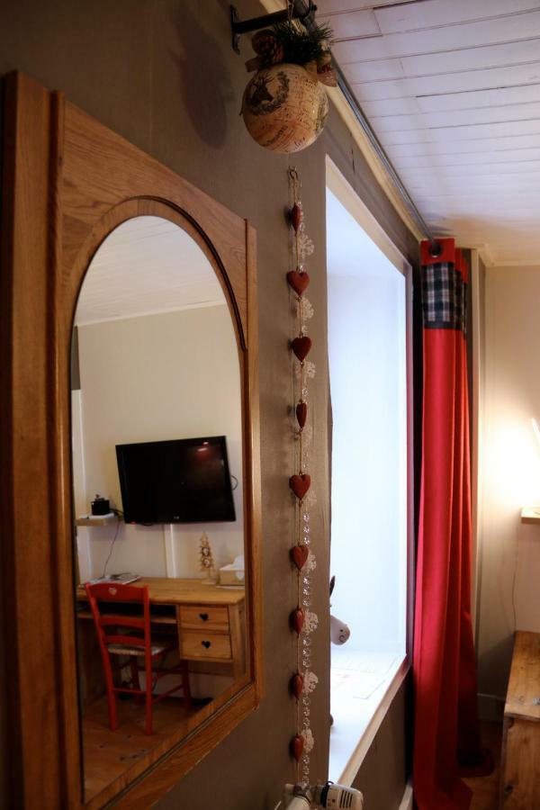 Au Coeur Du Lapidaire Septmoncel-Les-Molunes