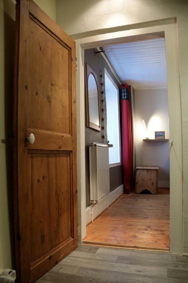Au Coeur Du Lapidaire Bed & Breakfast Septmoncel-Les-Molunes